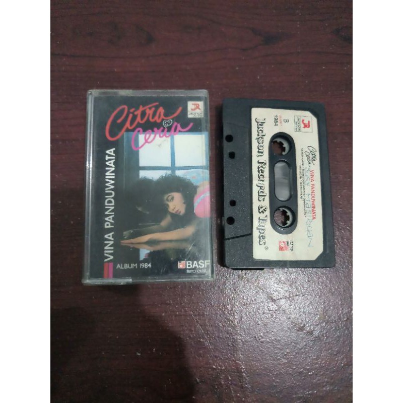 Kaset Vina Panduwinata Album 1984