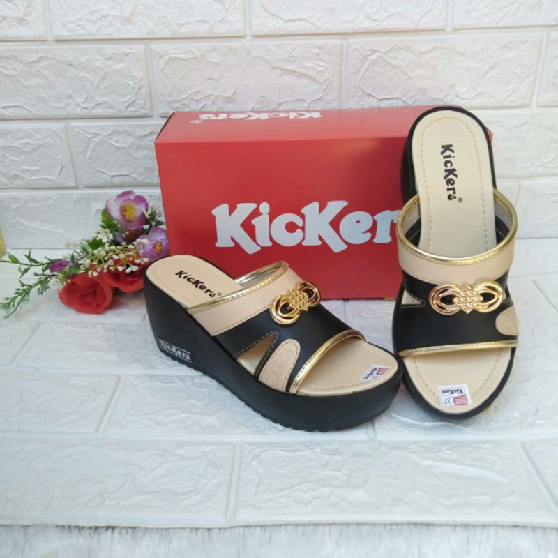 sandal qolbi wanita baru