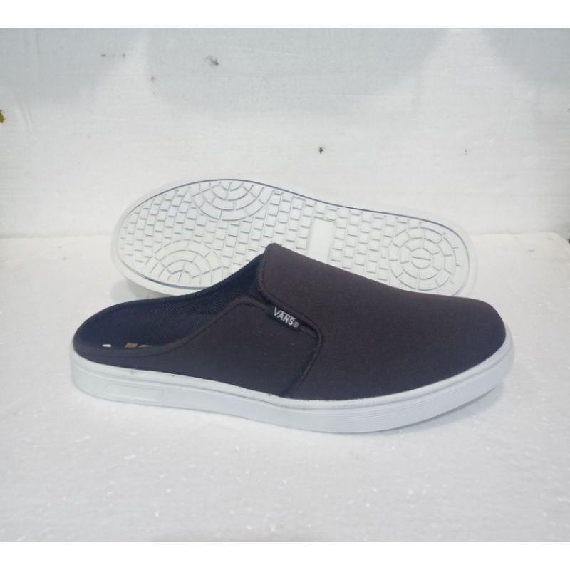 Sepatu sandal slop pria sepatu santai slip on pria sepatu selop cowok