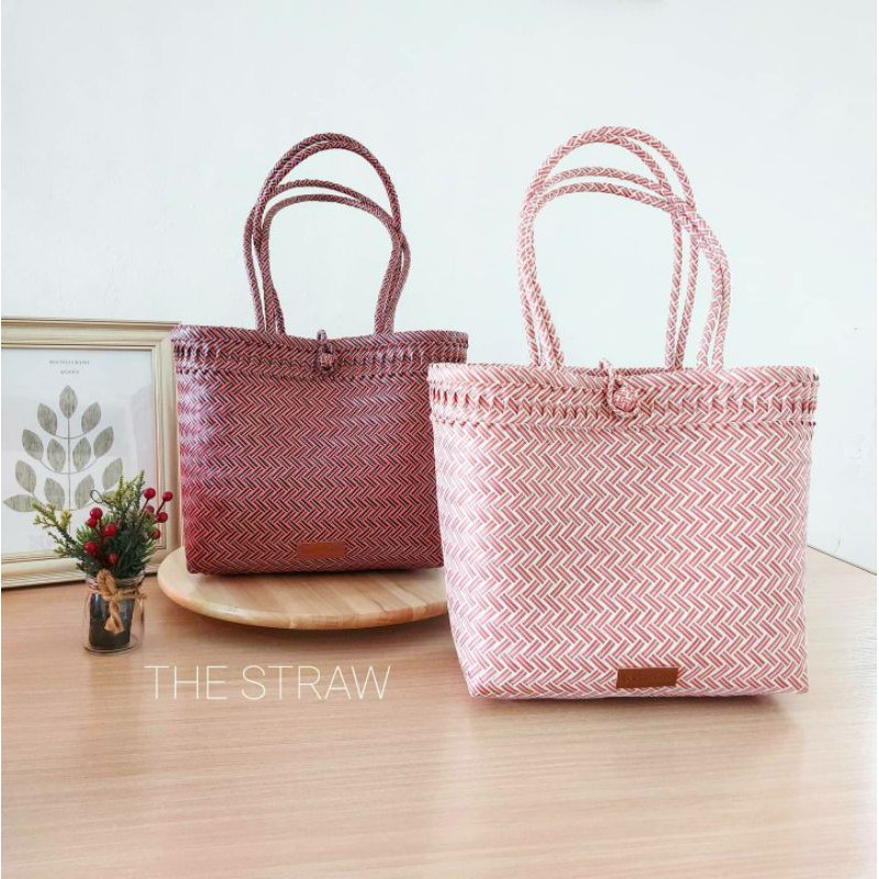 Bucket & Co Shopping Tote Bag Tas Anyaman Belanja Plastik High Quality Pink Merah