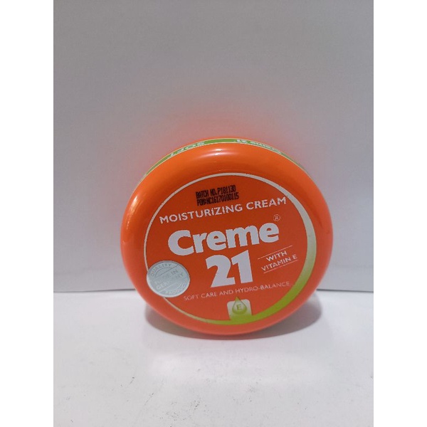 Creme 21 Moisturizing Cream with Vitamin E / Cream 21 - 150ml