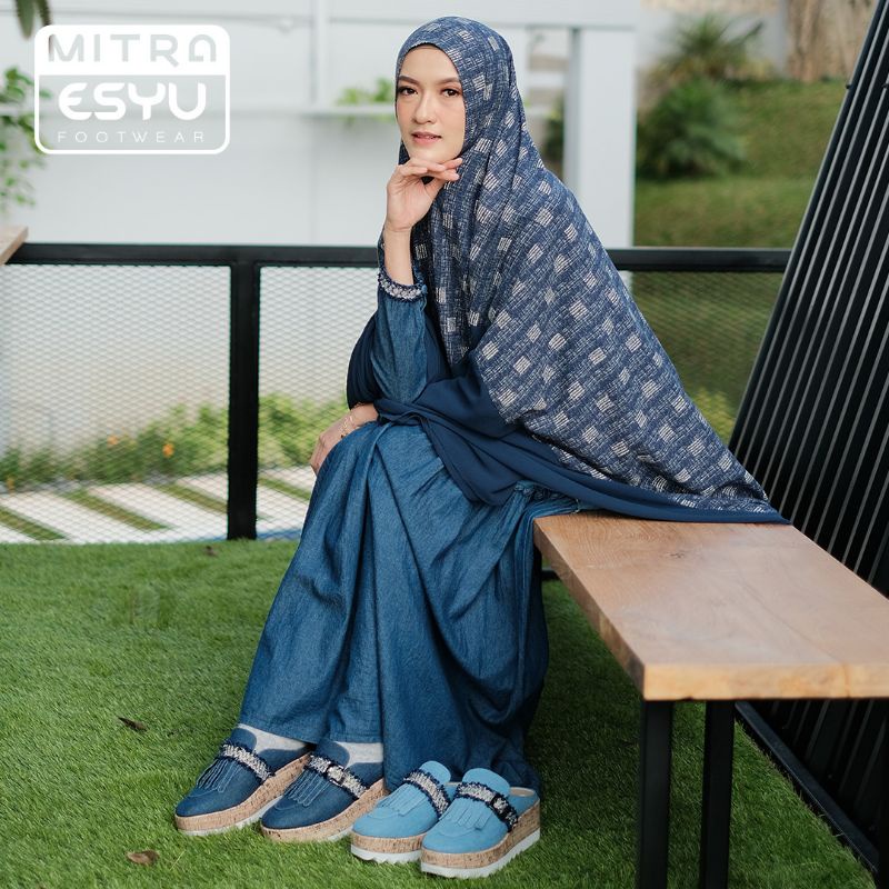 ARUNA SERIES SEPATU WEDGES ESYU