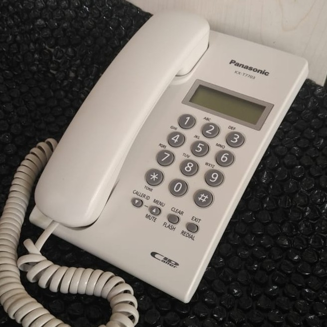 Telepon Rumah Panasonic KX-T7703 putih