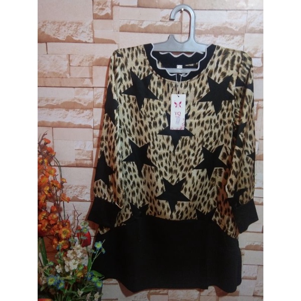 atasan tunik leopard wanita