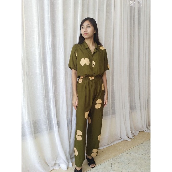 One Set Setelan Tie Dye Bali Kemeja Lengan Pendek - ONE SET Piyama Tie Dye Wanita & Pria GROSIR-GKS ArmyAbuKopi