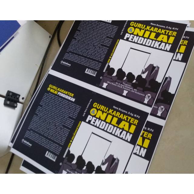 

Cover buku,comik, majalah pelengkap cetak isi/cetak a3+ artcarton 230/260gsm, murah cepat