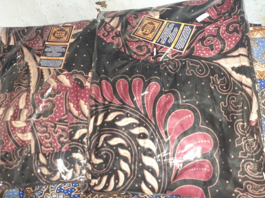 Kemeja Dan Tunik Batik