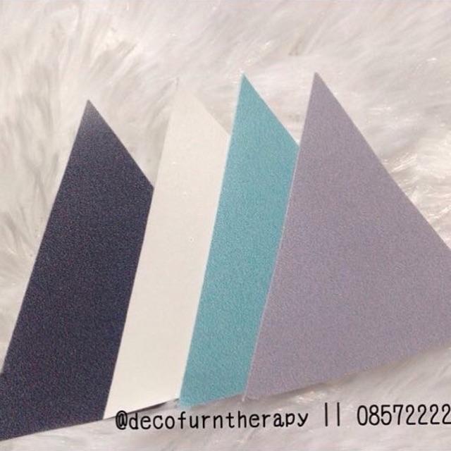 

Stiker TRIANGLE baby AIUEO