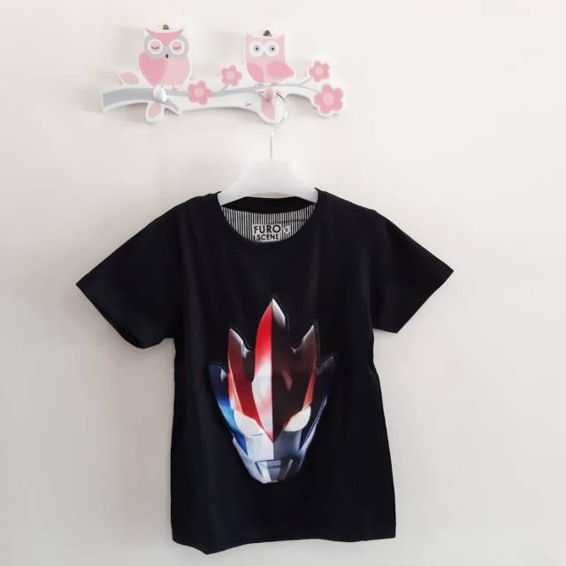 Kaos LED furo scene ultraman hitam