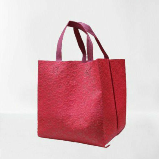 

tas box berkat hajatan murah ukuran box 22x22 warna maroon texture