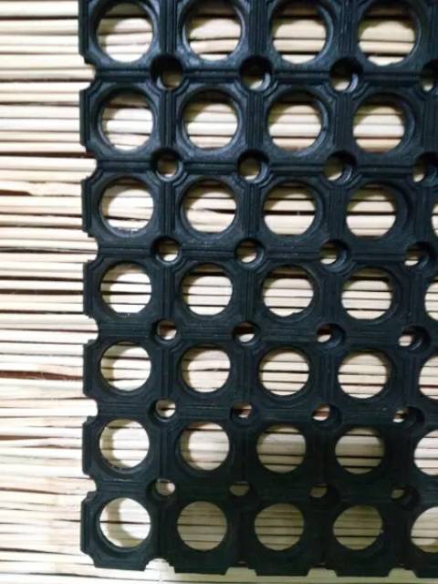 Kesed karet bolong ukuran 40x60