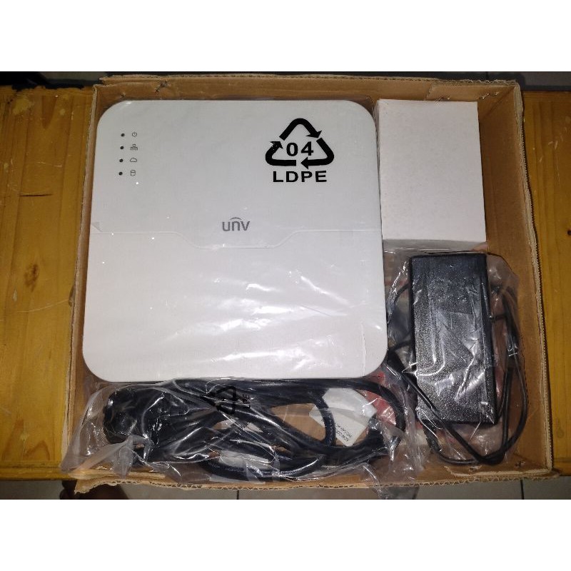 NVR UNV / UniView NVR301-04LB-P4