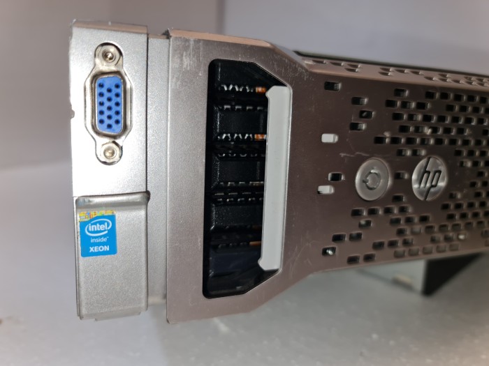 HP ProLiant Intel XeonE5-2670 V2 X2 20CORE DL380p Gen8 RAM 32GB 25bay
