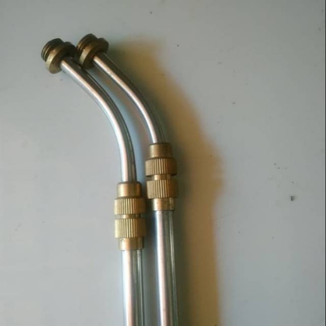 Stik elektrik bengkok