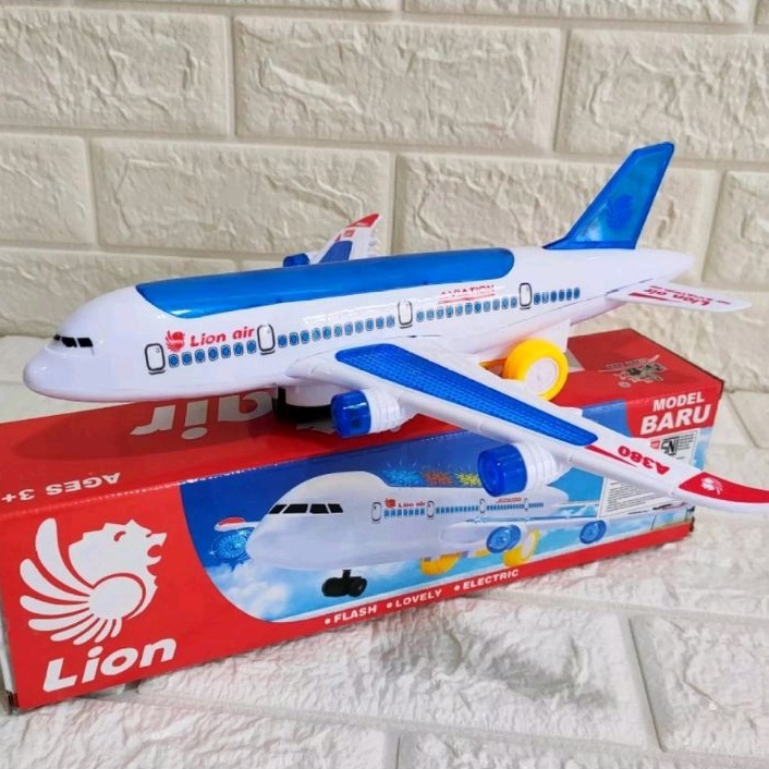 Mainan Pesawat terbang A380 Lion Air Jalan Lampu