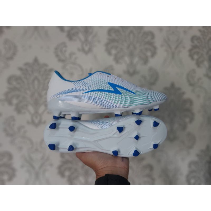 Sepatu Bola Terlaris Murah Diskon Besar