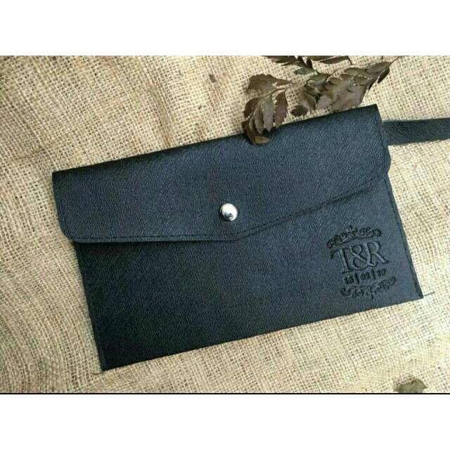 

Pouch Vintage | emboss nama | Souvenir Wedding
