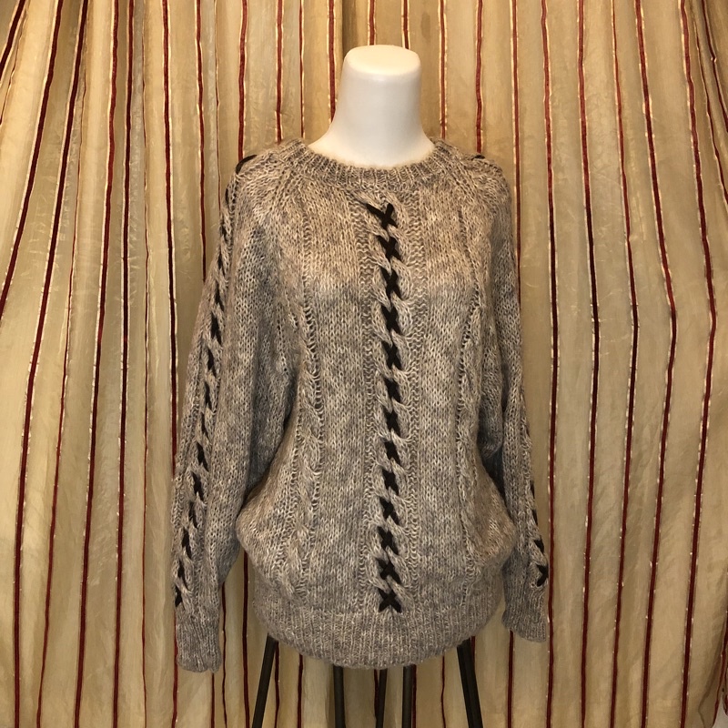 Sweater Rajut Basic