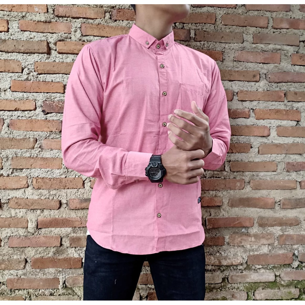 kemeja Panjang Motif Pria Cowok Garis Garis Horizontal Putih Kombinasi Hitam Polos Slimfit Murah