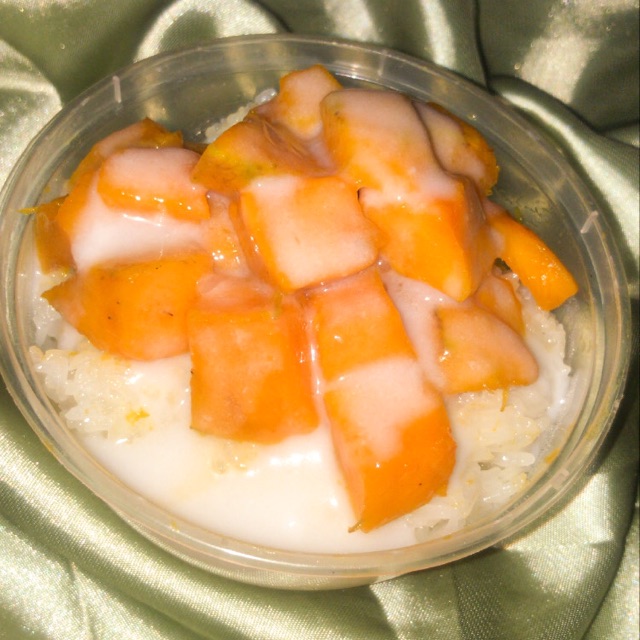 

manngo sticky rice