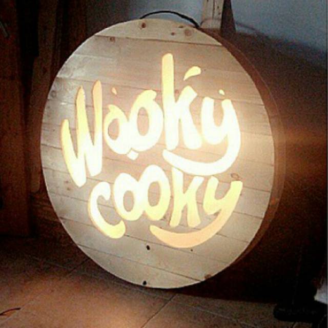 

neonbox kayu - neonsign - papan nama