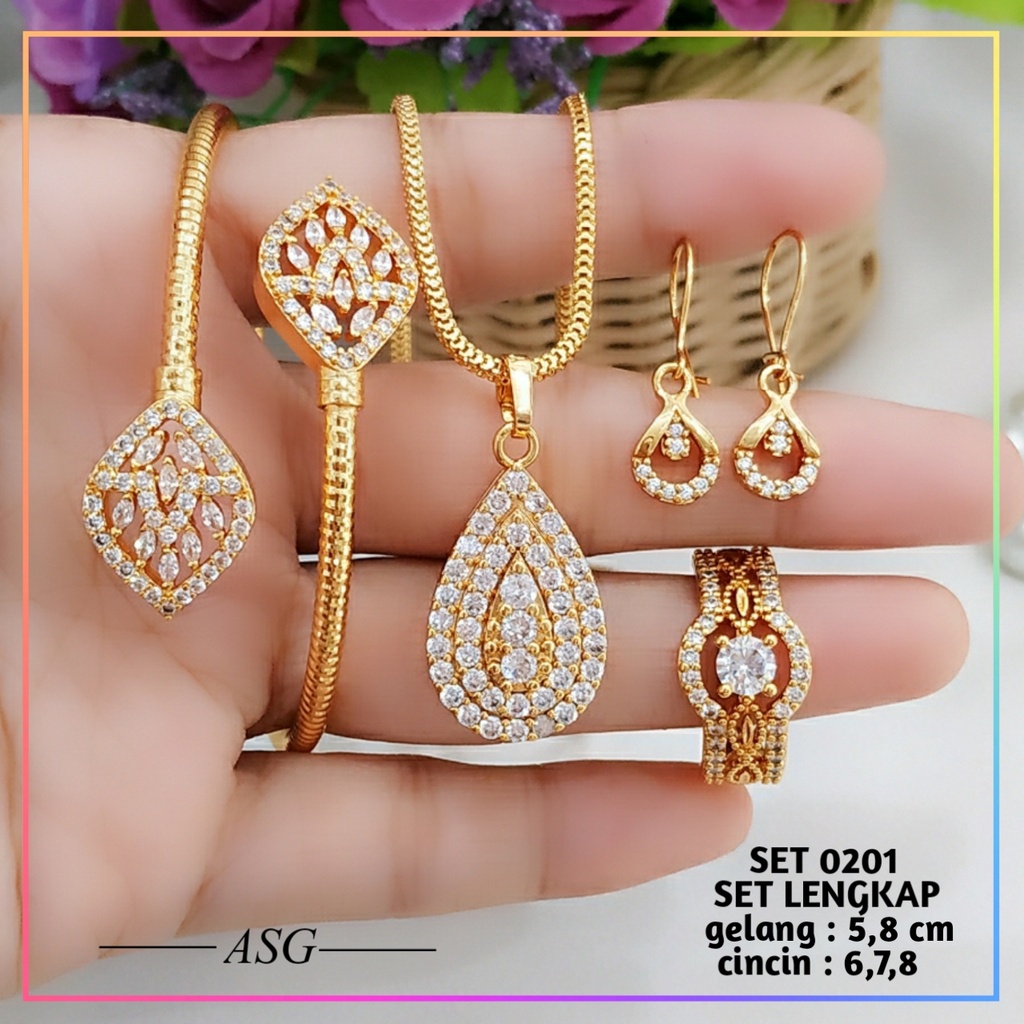 Set Perhiasan Xuping Set Dewasa Labu Permata Zirkon Perhiasan Wanita Satu set Lapis Emas Gold  (gelang + kalung + cincin + anting) 0201