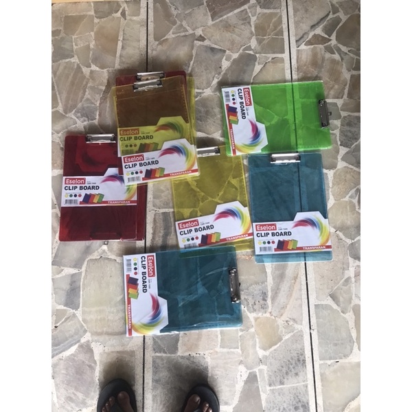 

Papan Ujian / Papan Jalan / Papan Dada / Cipboard Plastik Folio 707R 708R /papan dada kayu /papan dada plastik motif