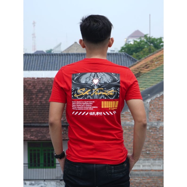 T-Shirt Sapiro Duwurmu Ngudi Kaweruh - Merah