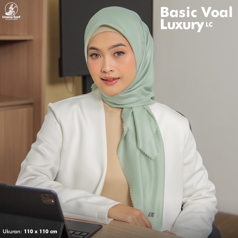 HIJAB SEGIEMPAT BASIC VOAL LUXURY LC