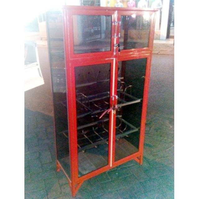 Rak Piring Aluminium 4 Pintu Frame Merah Kaca Riben 74-137