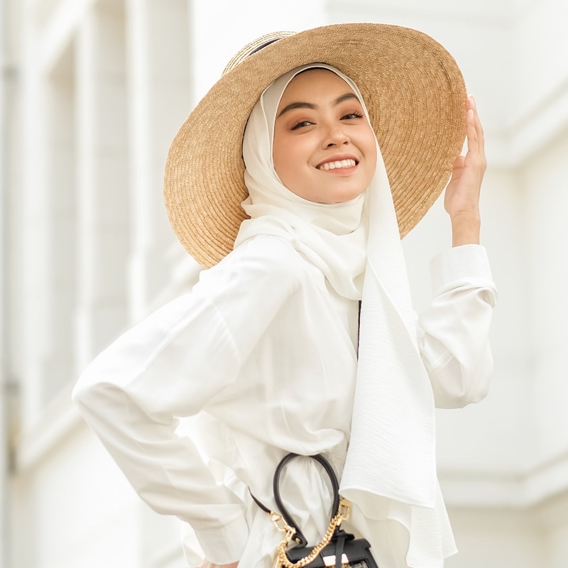 Meira Shawl | Pashmina Polos Kolaborasi Meiraniap x Yeppushop-Icing Sugar