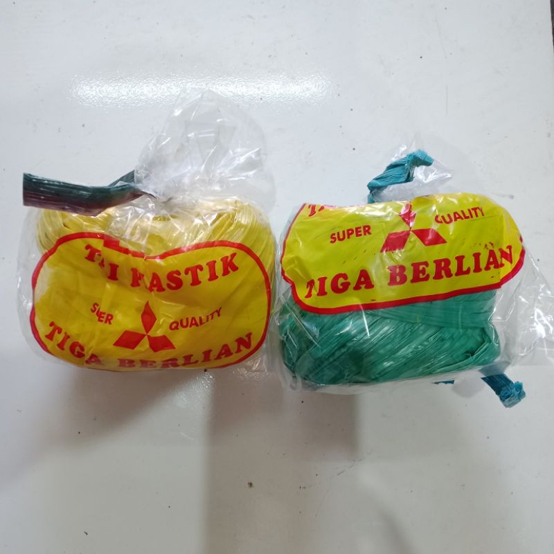 

Tali Rafia Plastik Tali Rafia Gulungan Kecil Super Quality Tiga Berlian