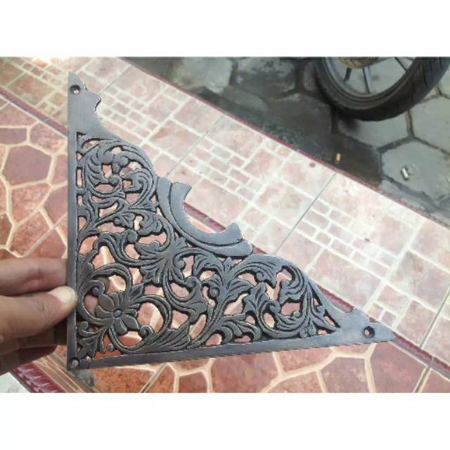 Siku Ukir Ornamen Meja Lemari Pintu Rumah Kuningan Antik 20cm