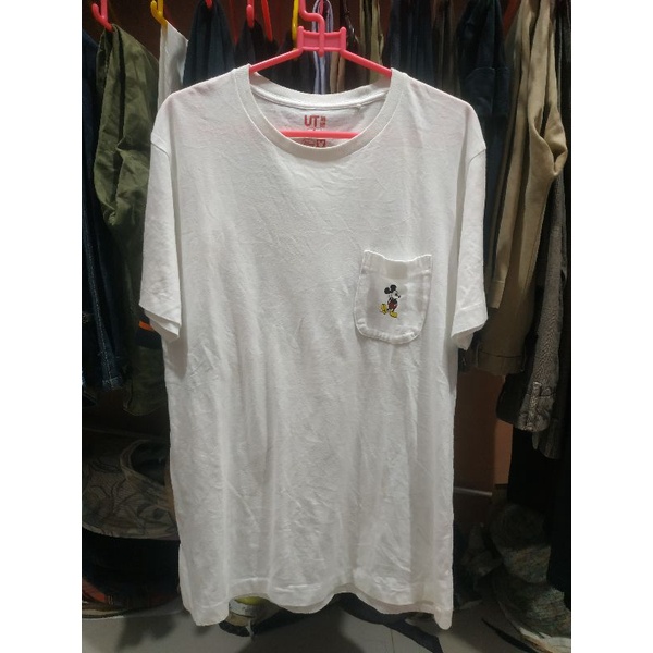 kaos uniqlo x disney pocket second