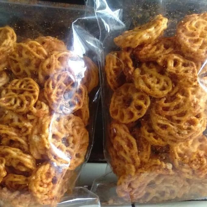 

Kerupuk Mie Pedas / Snack Kiloan 250Gr Asli!