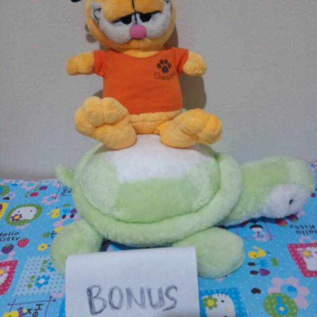 Boneja kurakura boneka garlfield