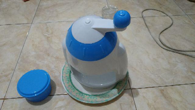 Ice Crusher Alat Serut Es Portable Snow Cone Ice Machine