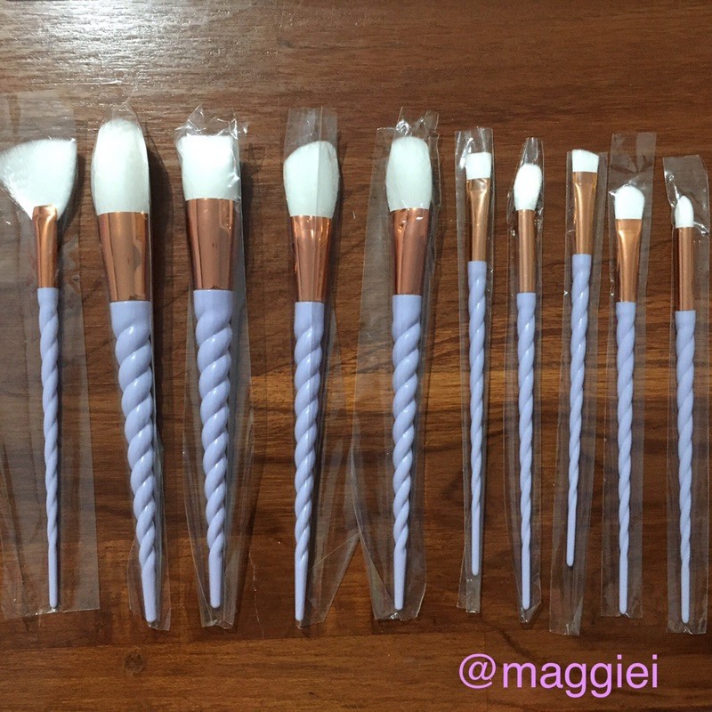 

Lilac Unicorn Brush Set