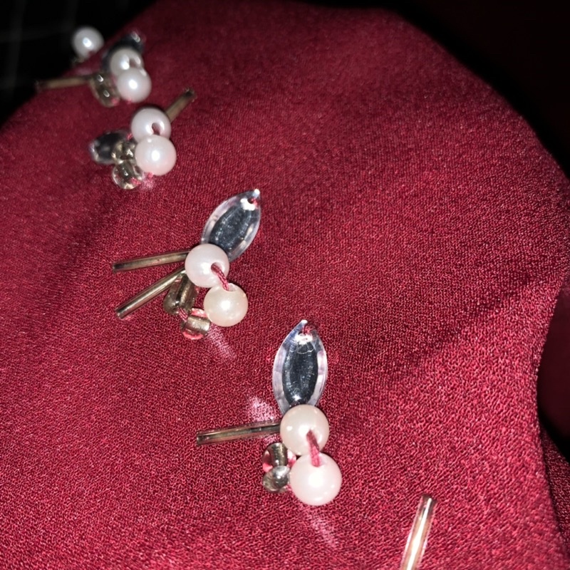 Preloved Hijab Pashmina Merah Marun Bando Mutiara