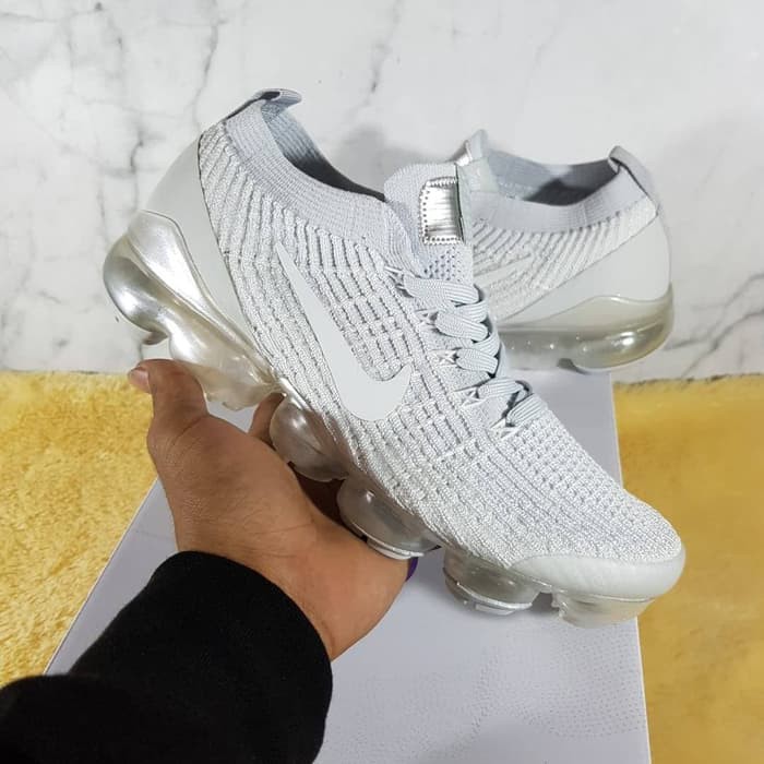 harga nike vapormax indonesia