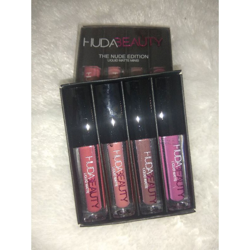 Medan Termurah  (Satu box isi 4) Lipstick HUDA beauty Edition