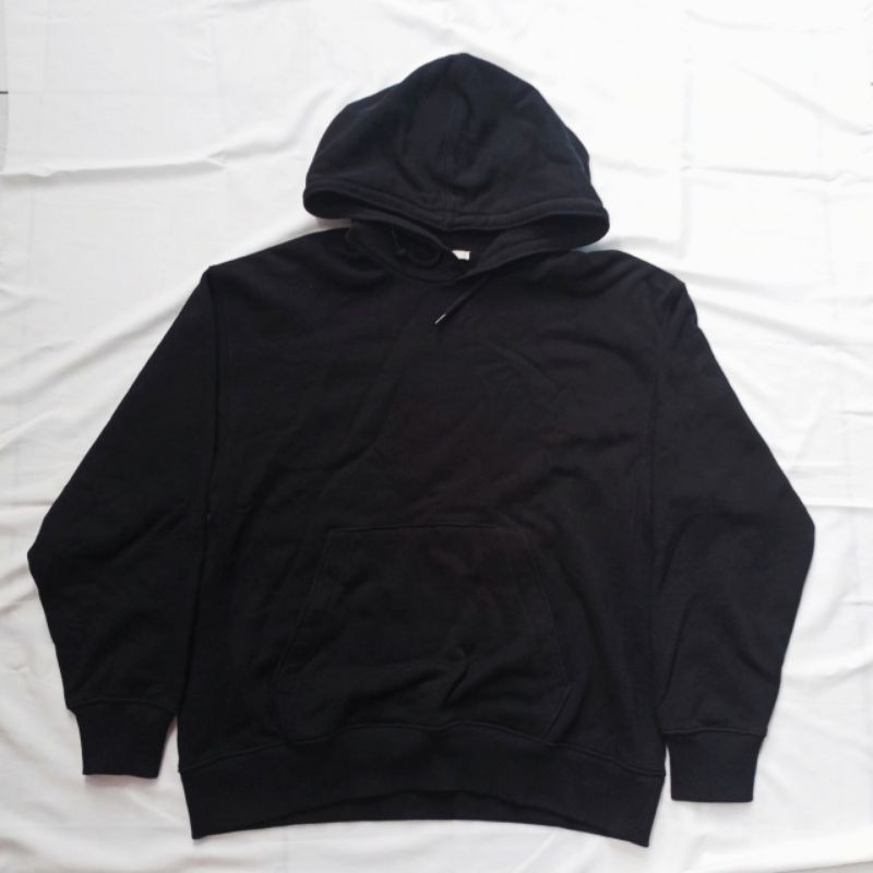 Uniqlo pullover hoodie basic Hitam