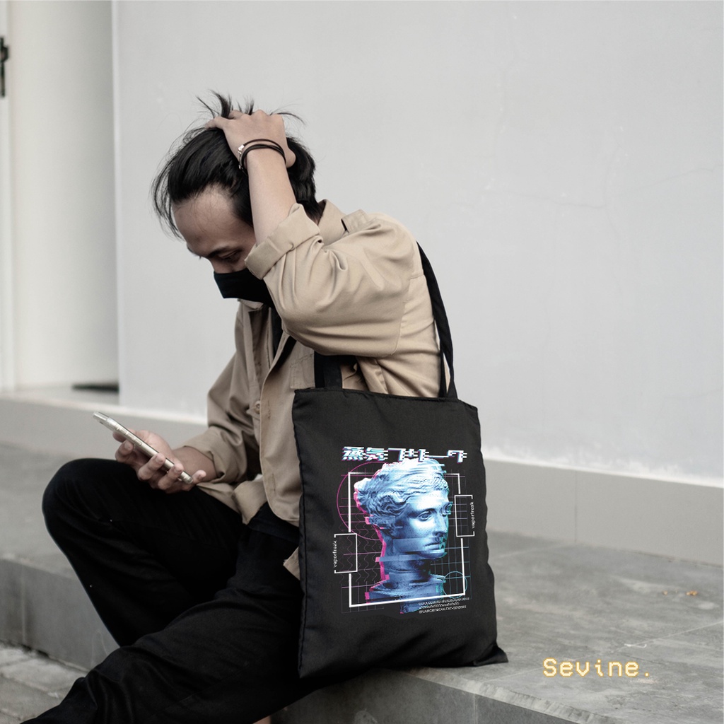 Sevine Totebag Fashion Tas Tote Bag Hitam Resleting Pria Wanita Laptop Kuliah Retro Vaporwave - HVW3