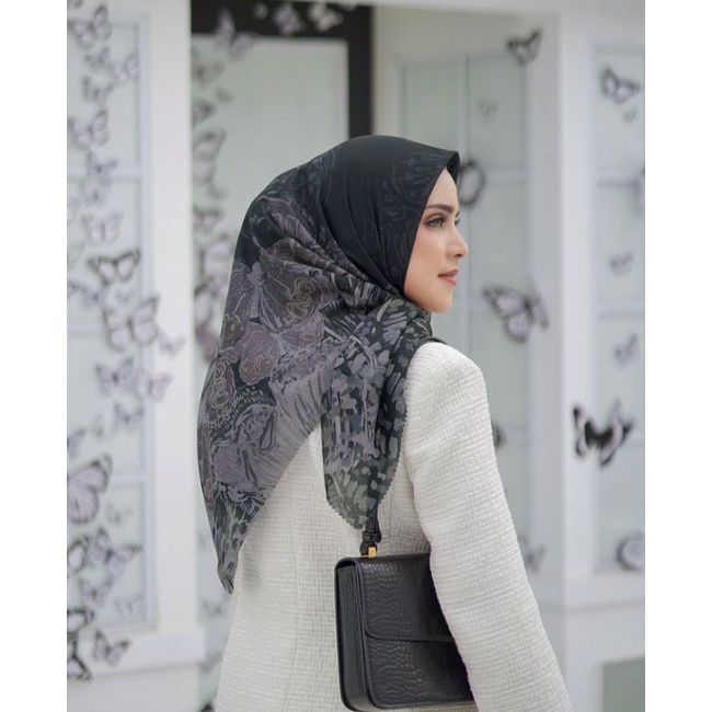 Terbaru !! Hijab Voal Segiempat Motif Pharsa Hitam Kerudung Voal Segiempat Motif