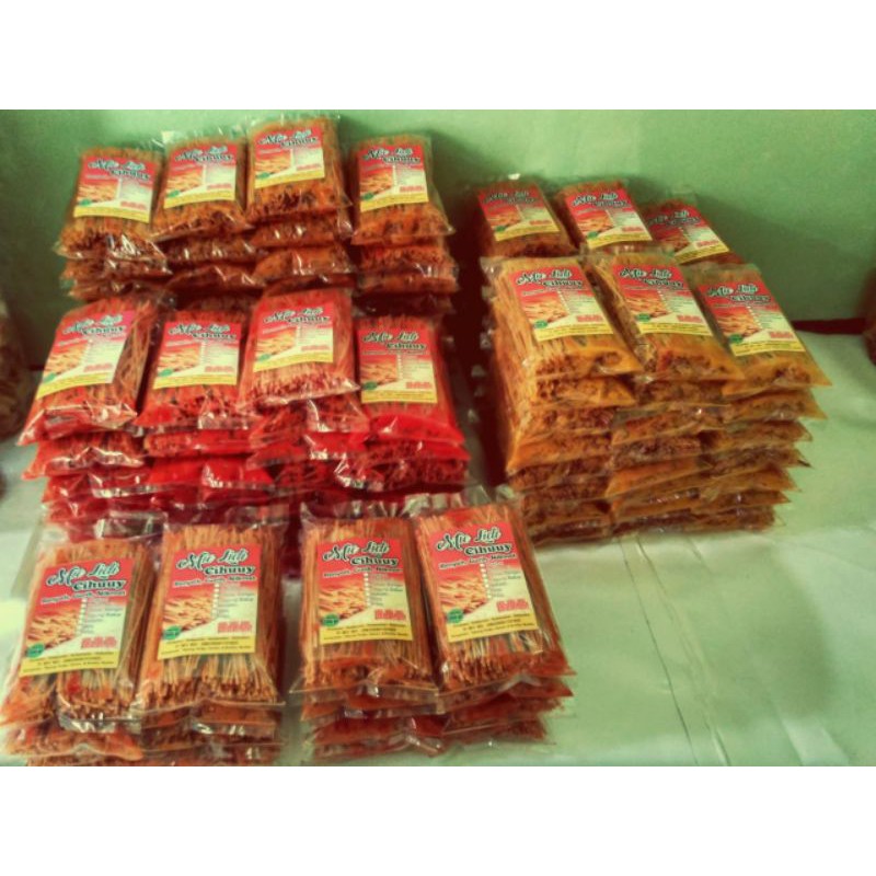 

Mie_LidiCihuy/Makanan_ringan/cemilan/original/pedas/pedas_asin/keju/murah_meriah