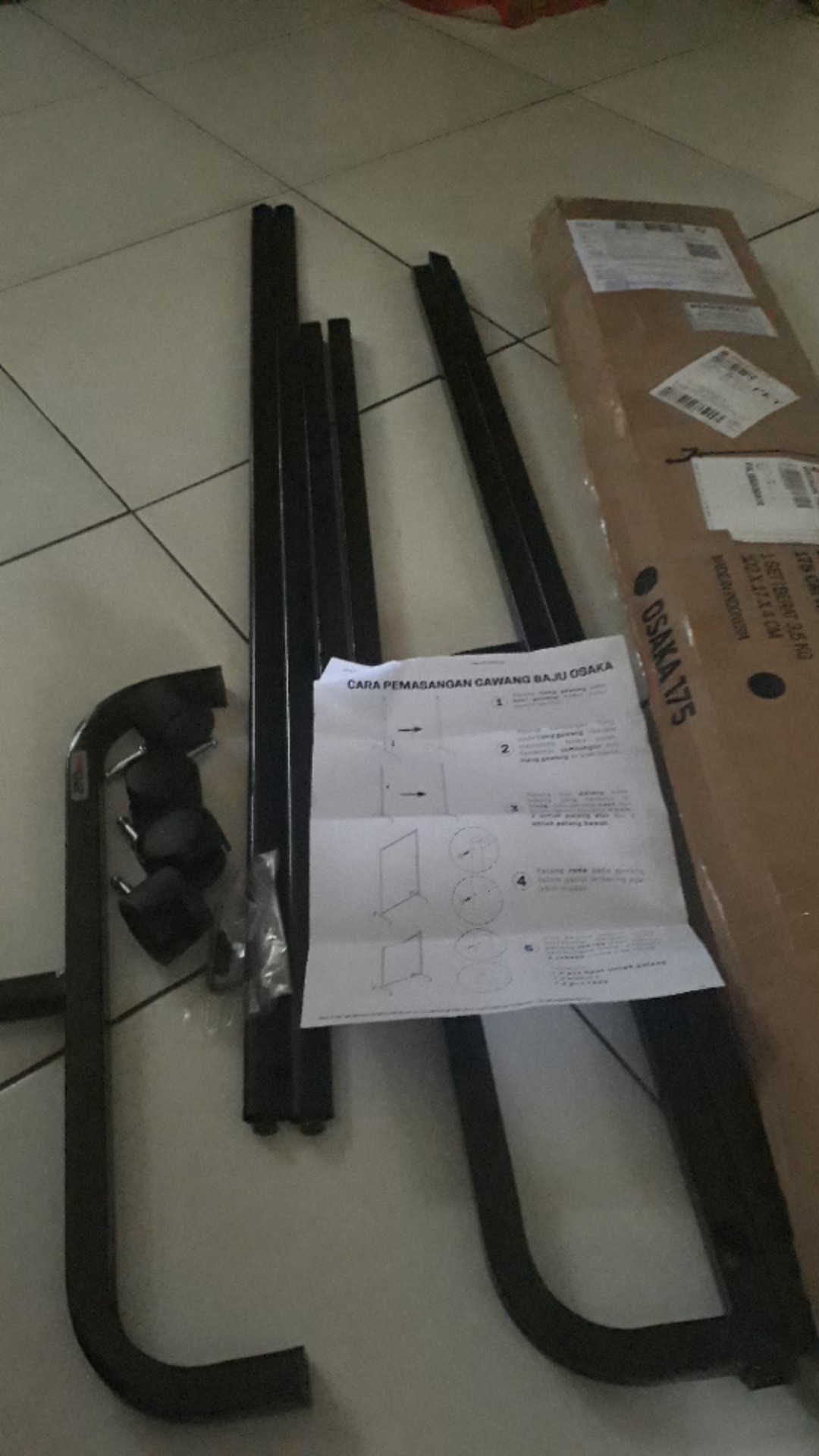 Gawang Osaka T.175cm Hitam Beroda Gantungan Jemuran Gawangan Model Ikea