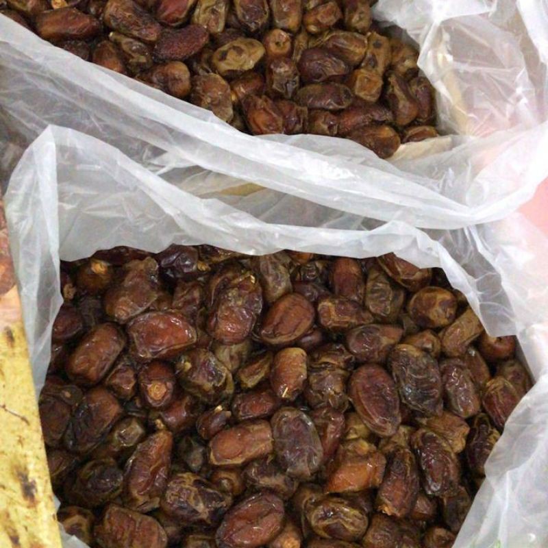 

KURMA GOLDEN VALEY MESIR 1 KG