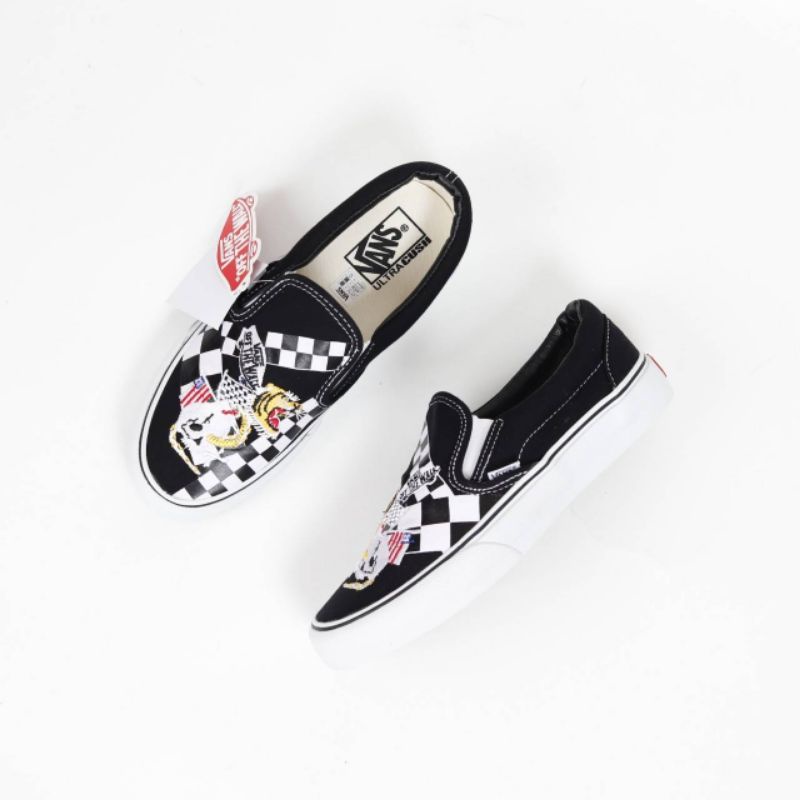 Vans Slip On V98 isetan Black White