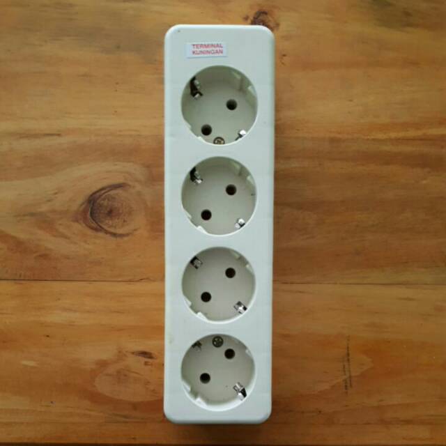 Terminal kuningan 4 lubang