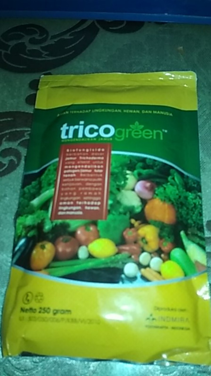 Biofungisida Tricogreen Bahan Aktif Trichoderma Kemasan 250 Gram